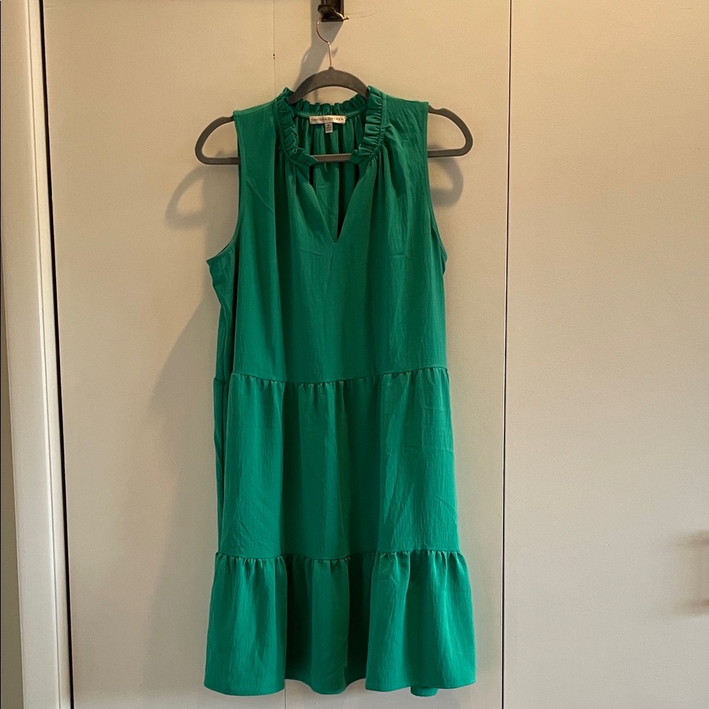 Sandra Darren Sleeveless Tiered Ruffle-Neck Mini Dress in Green
